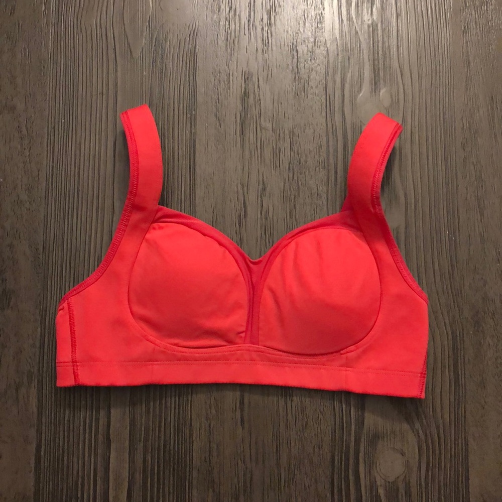 Lululemon Tata Tamer 34C